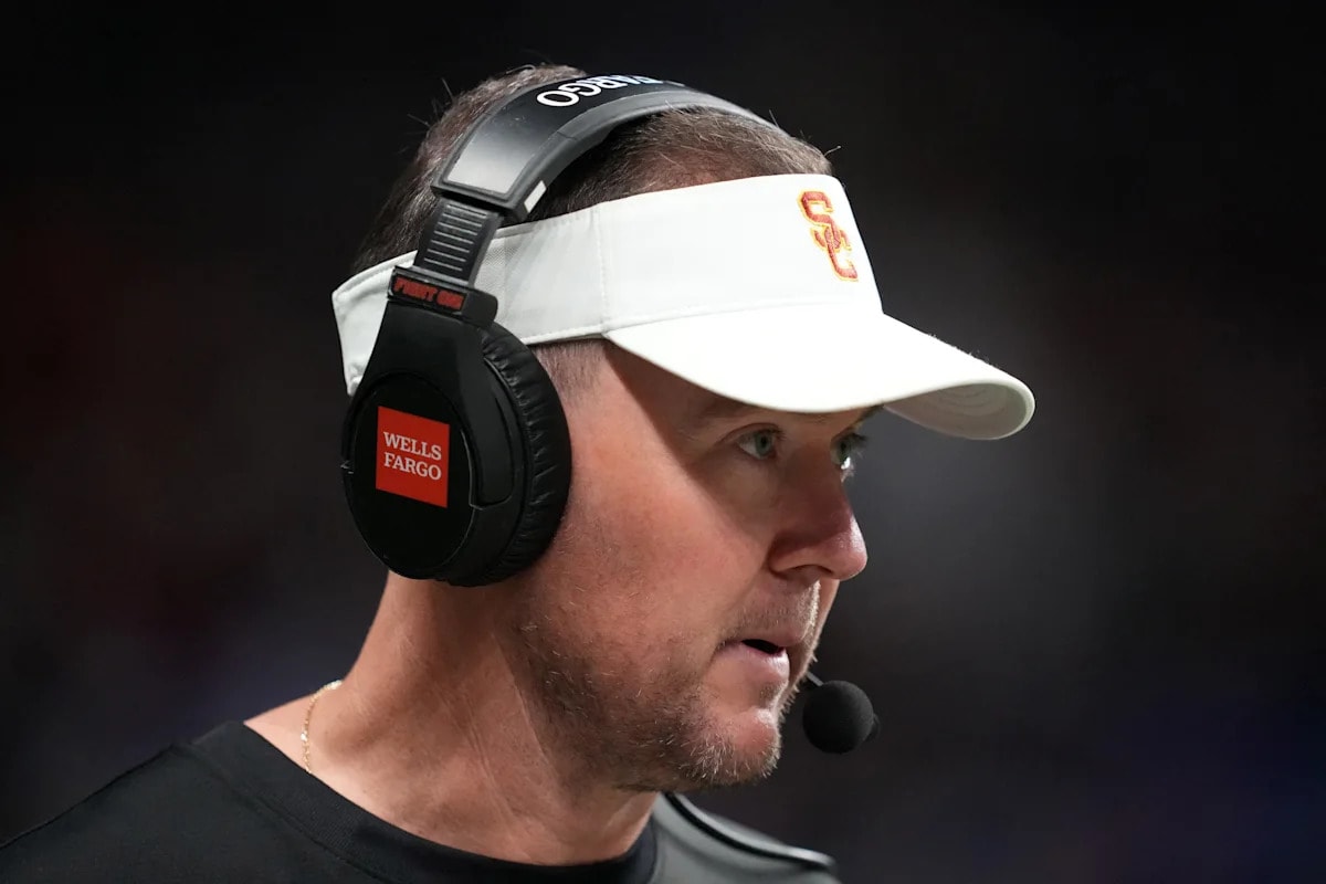 USC’s 2026 standard: Make the College Football Playoff, while UCLA keeps the bar at a winning season