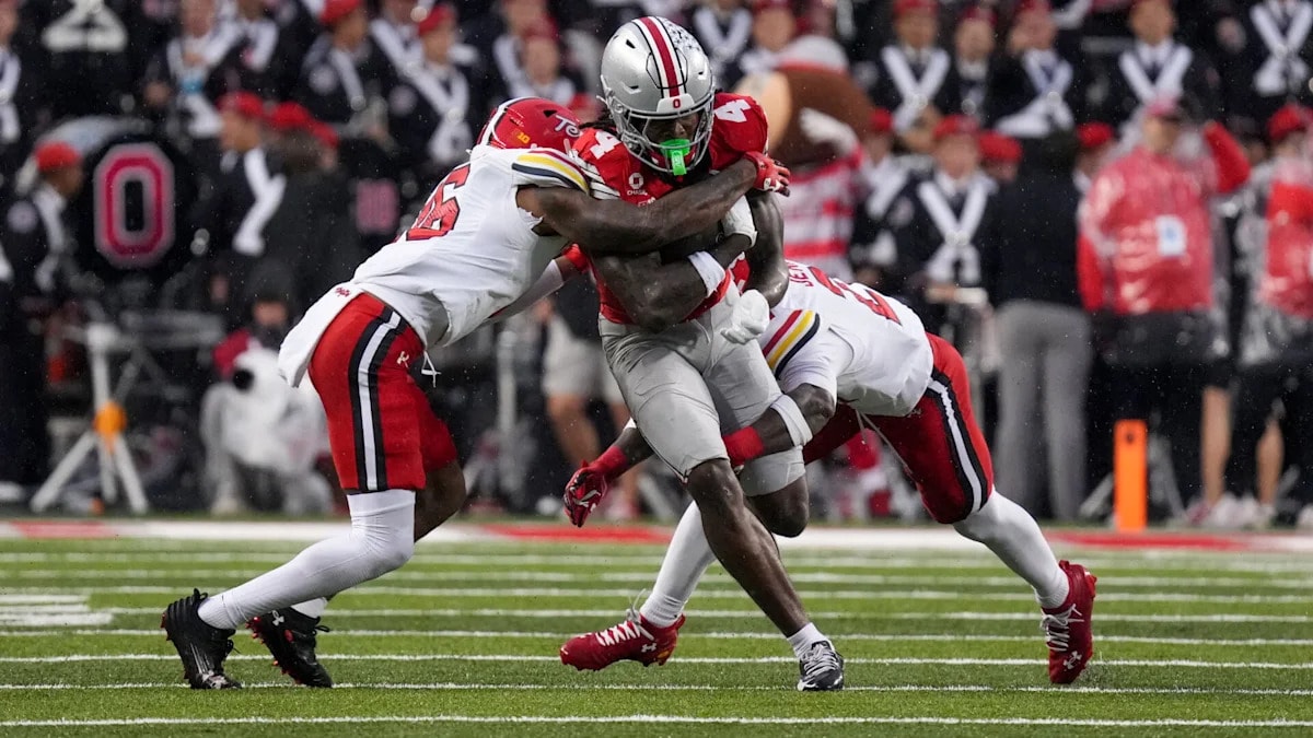 Jeremiah Smith is pegged as a betting favorite to go first in the 2027 NFL draft, ahead of Arch Manning