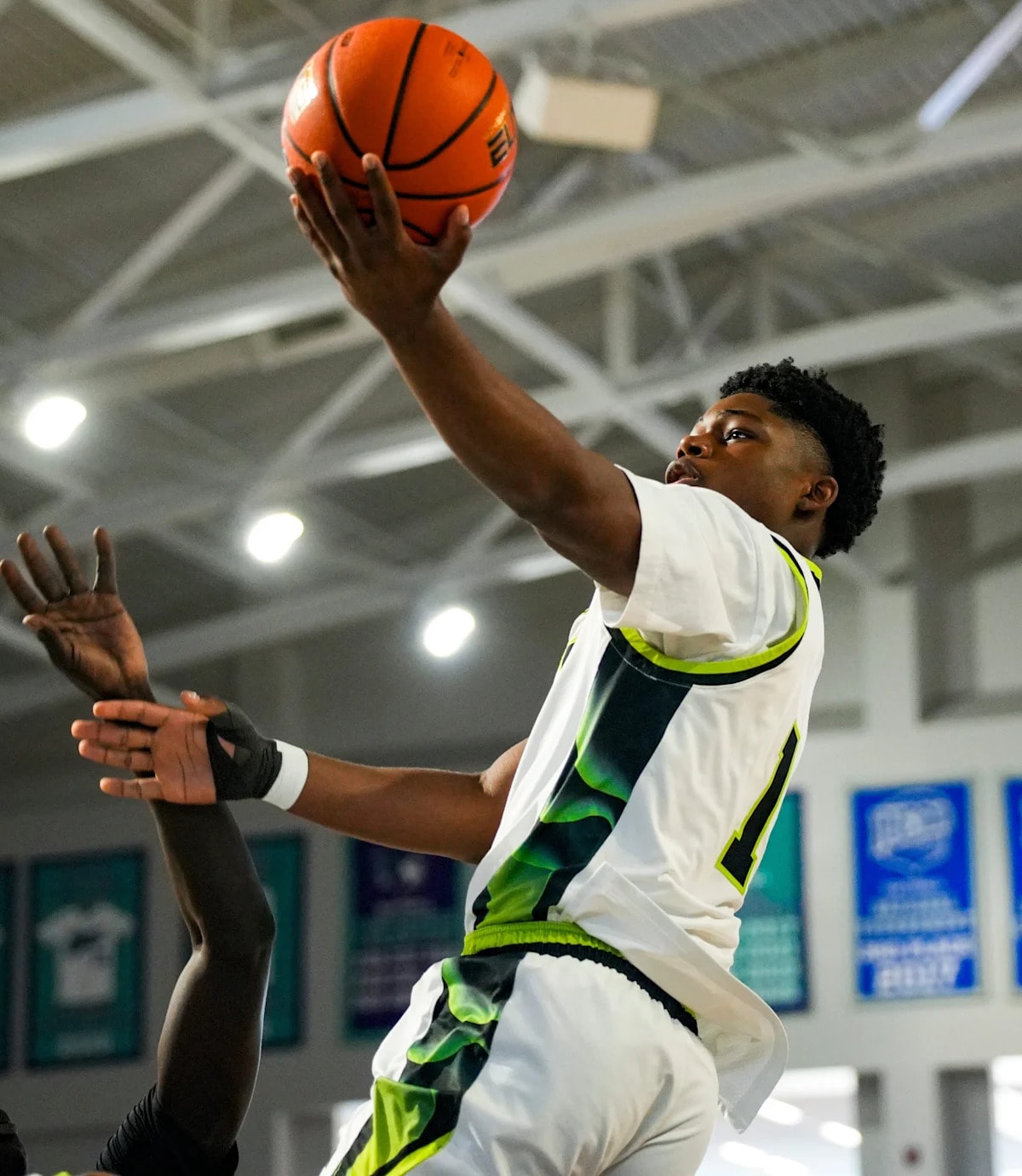 Nasir Anderson, a 2027 five-star point guard from Florida, lists Tennessee among top schools