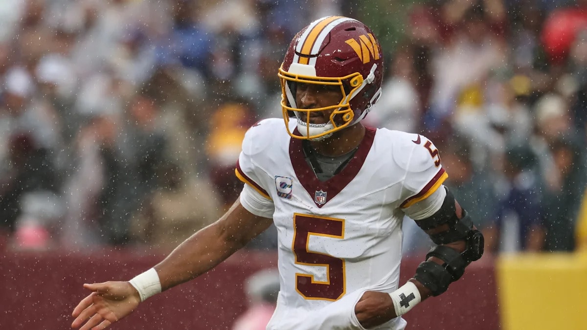 Jayden Daniels answers the question with a 38-yard TD run as the Commanders take a 19-6 lead