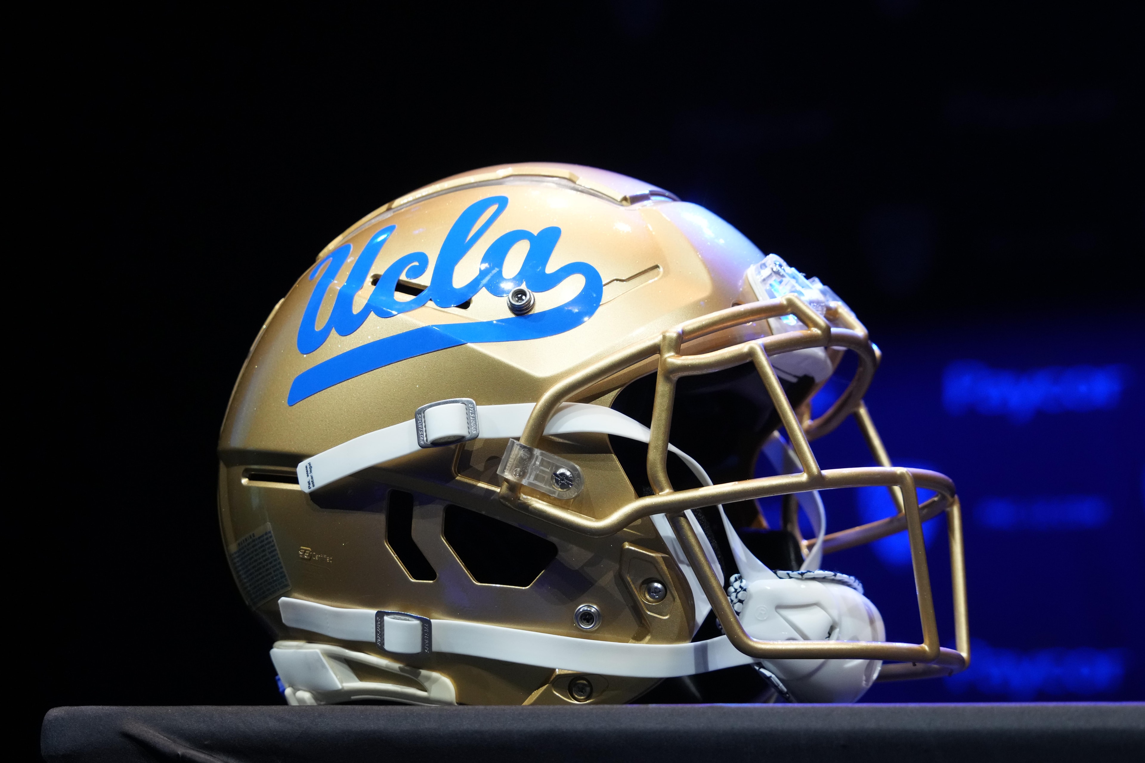 UCLA football lands a Class of 2027 commitment from Pennsylvania 4-star wide receiver