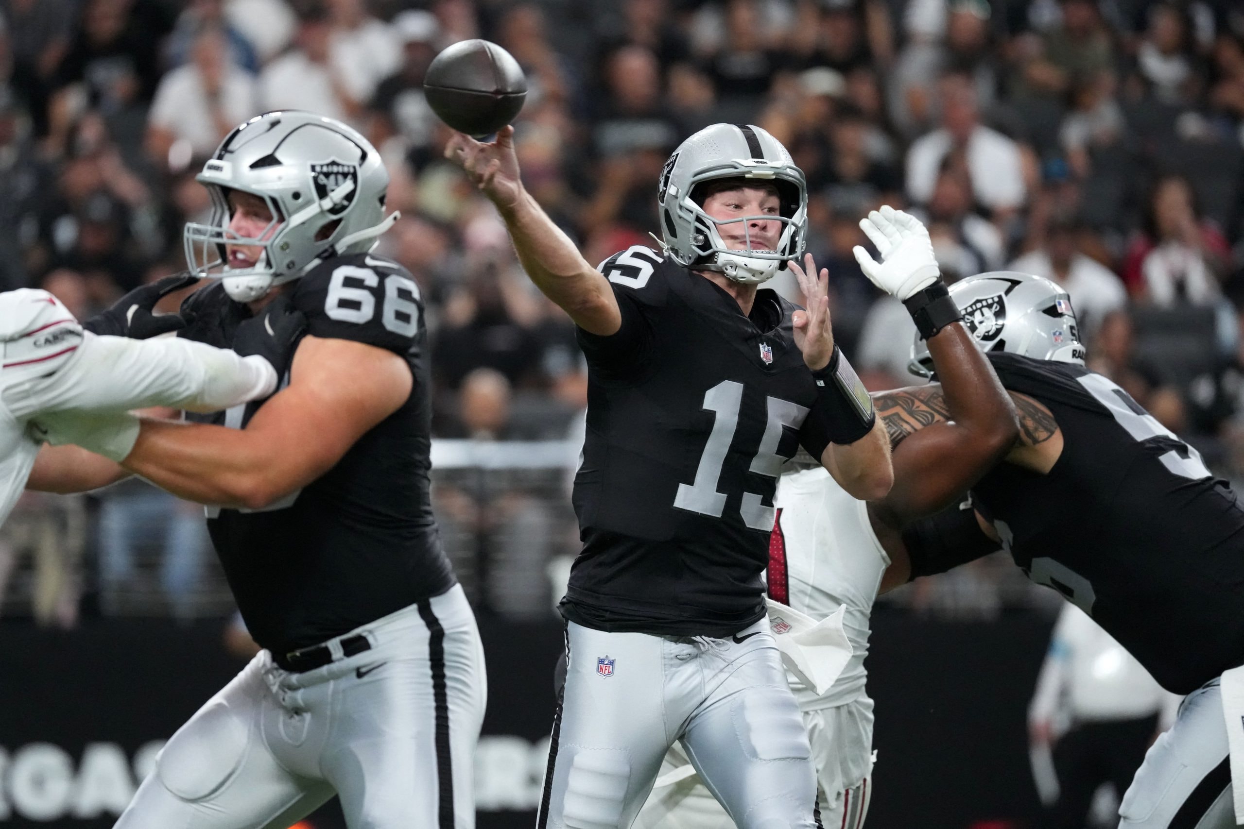 Fernando Mendoza finds the end zone on a first NFL TD pass to Jack Bech in Raiders’ preseason opener