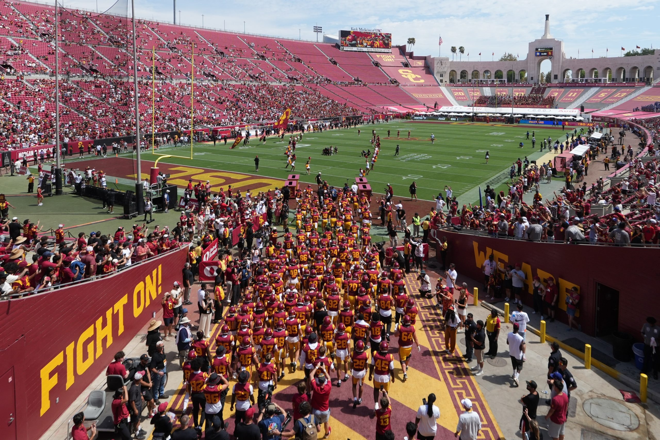 Jake Olson, blind former USC long snapper, comments on Week 0 attendance talk