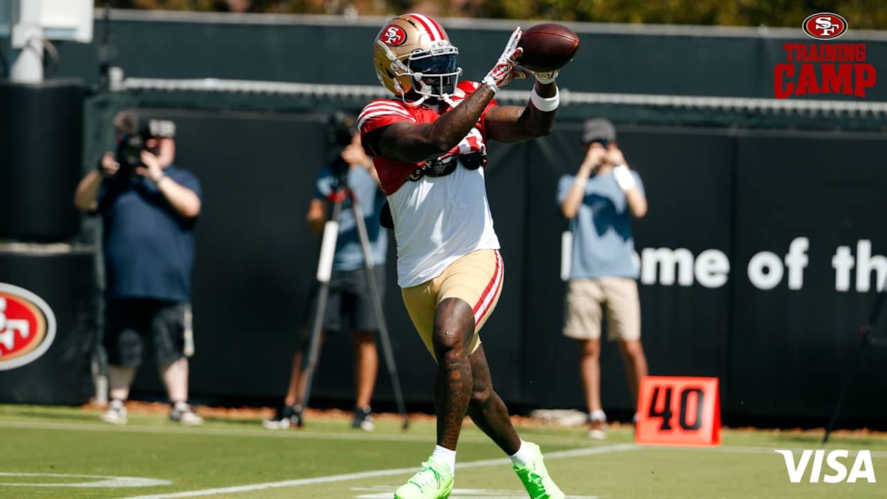 49ers Training Camp Day 5: Deebo Samuel Sr. Returns, While Defense and Tight Ends Take Focus