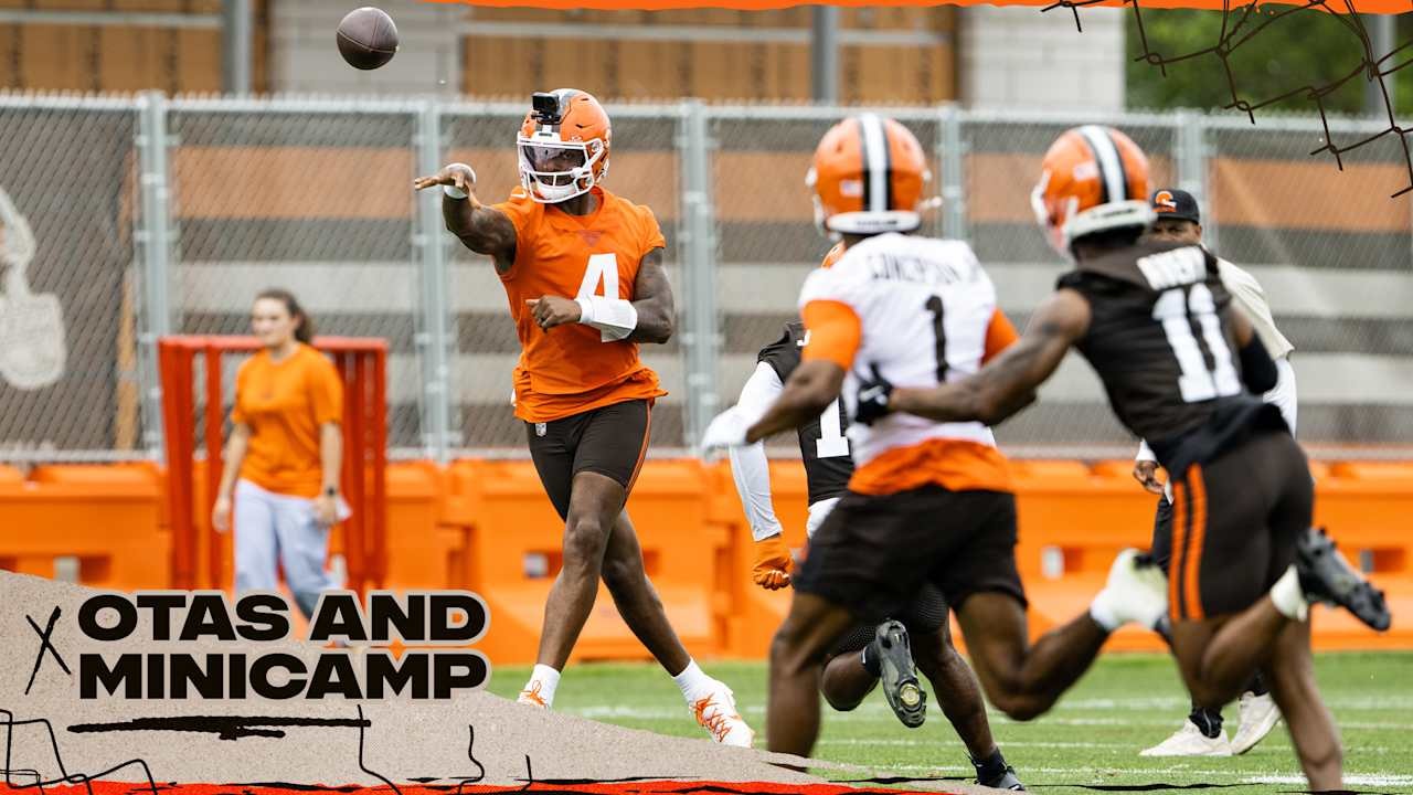 Deshaun Watson returns to the Browns field during veteran minicamp, mixing with both first and second units