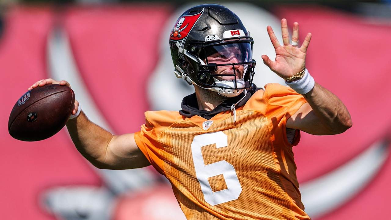 Mayfield says negotiations are on hold as his start-of-camp deadline passes, turning focus to Tampa Bay’s season