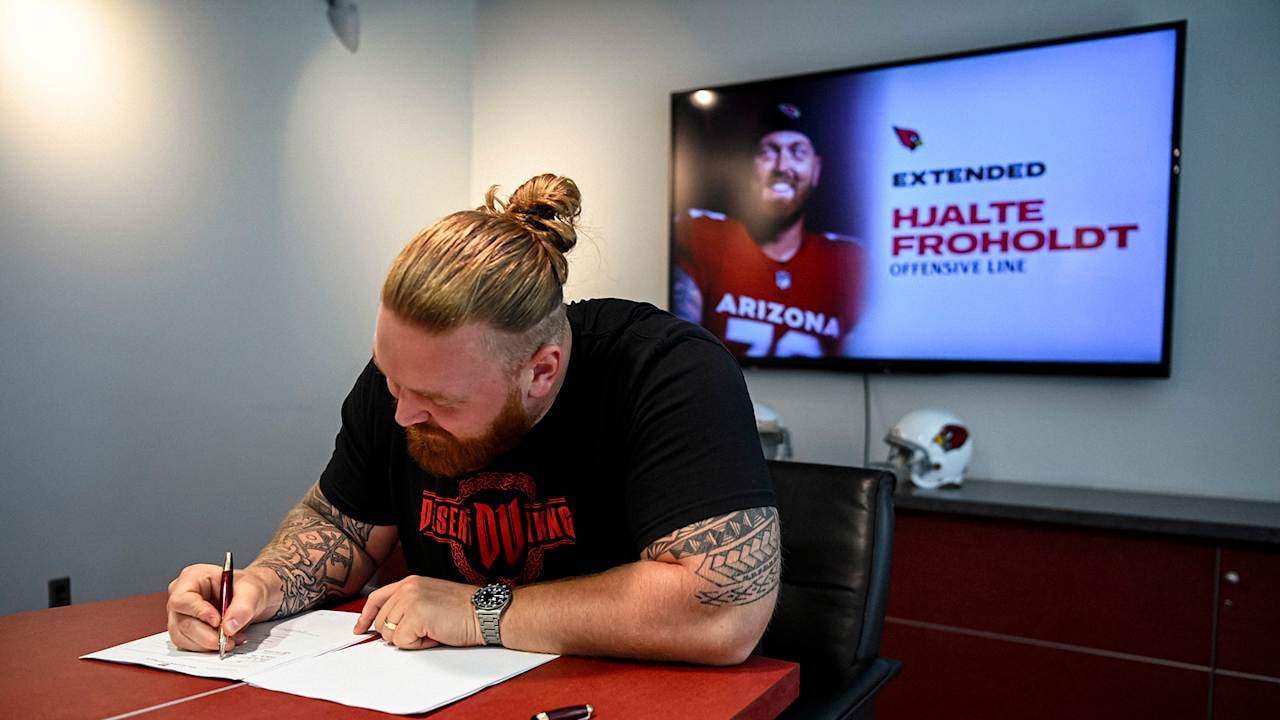 Cardinals extend center Hjalte Froholdt for two more years, reinforcing the middle of the line