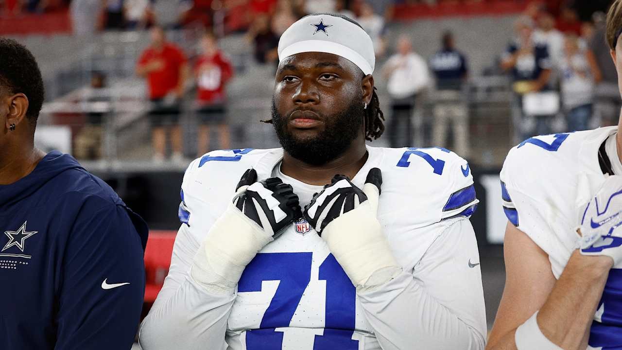 Cowboys agree to terms on trade sending offensive tackle Nate Thomas to the Texans
