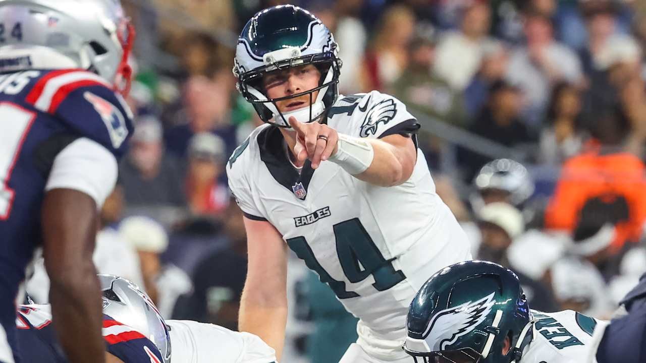 Eagles’ veteran backup QB tandem, Andy Dalton and Tanner McKee, sets up a steady preseason runway