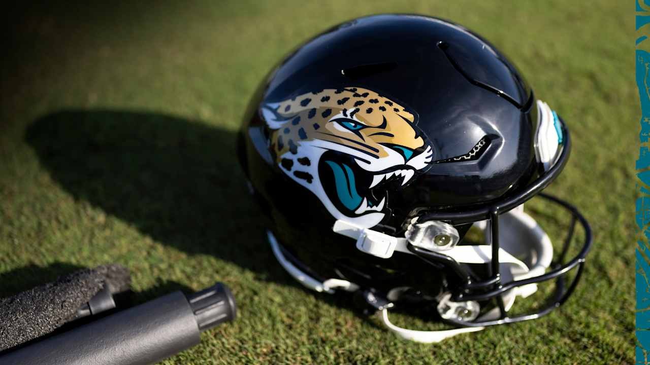 Jaguars cut to 53 players, moving two injured players to IR/designated-to-return