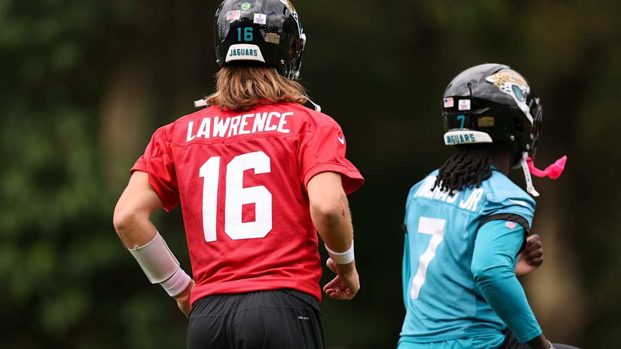 Jaguars Media Set for Final Breakdown of Week 5 Showdown With Eagles in London