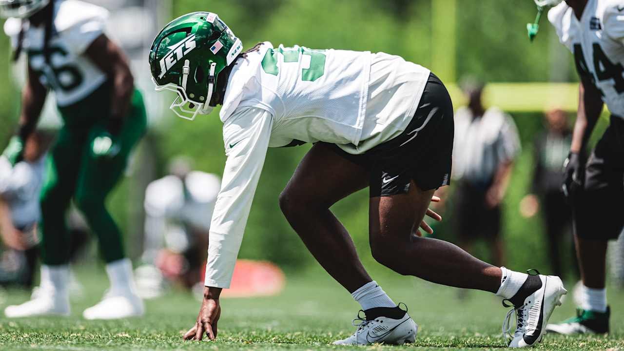 Demario Davis and Jets veterans see a “tremendously high ceiling” in rookie edge David Bailey