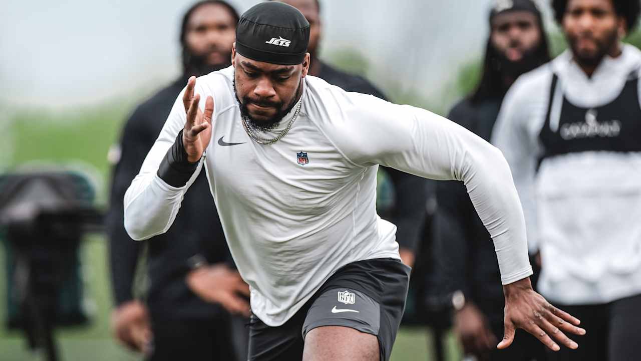 Jets activate edge Joseph Ossai, removing him from PUP list