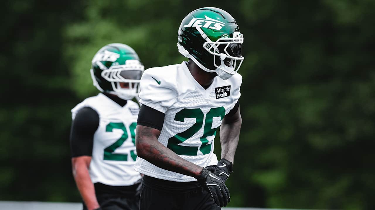 Nahshon Wright Says Details Are Driving the Jets’ Offseason Momentum
