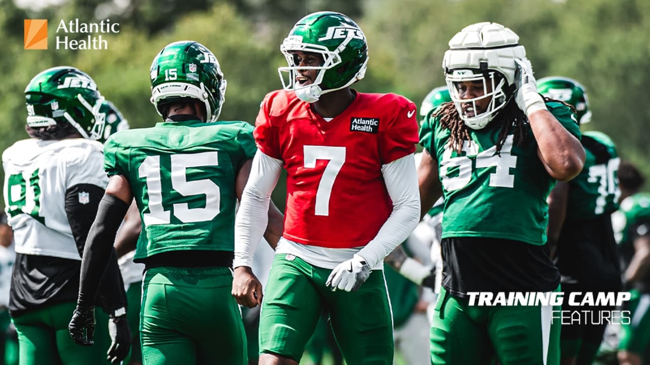 Geno Smith leans into steady, passionate leadership as Jets prepare for another season