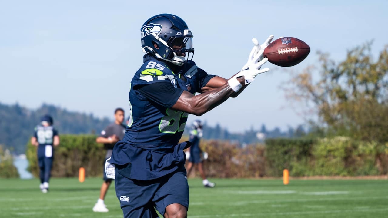 Seahawks Activate WR Irv Charles From Injured Reserve, Set for Thursday-Night Debut at Denver