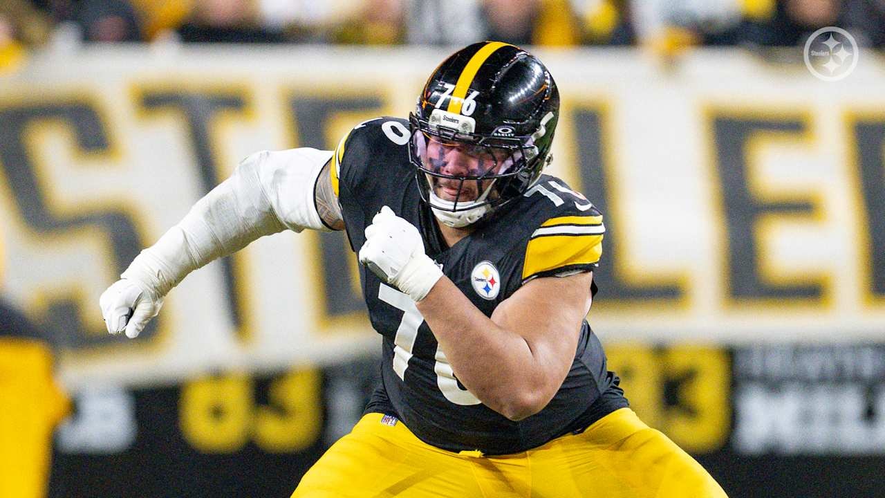 Steelers enter training camp with a youthful offensive line core led by Fautanu and Frazier