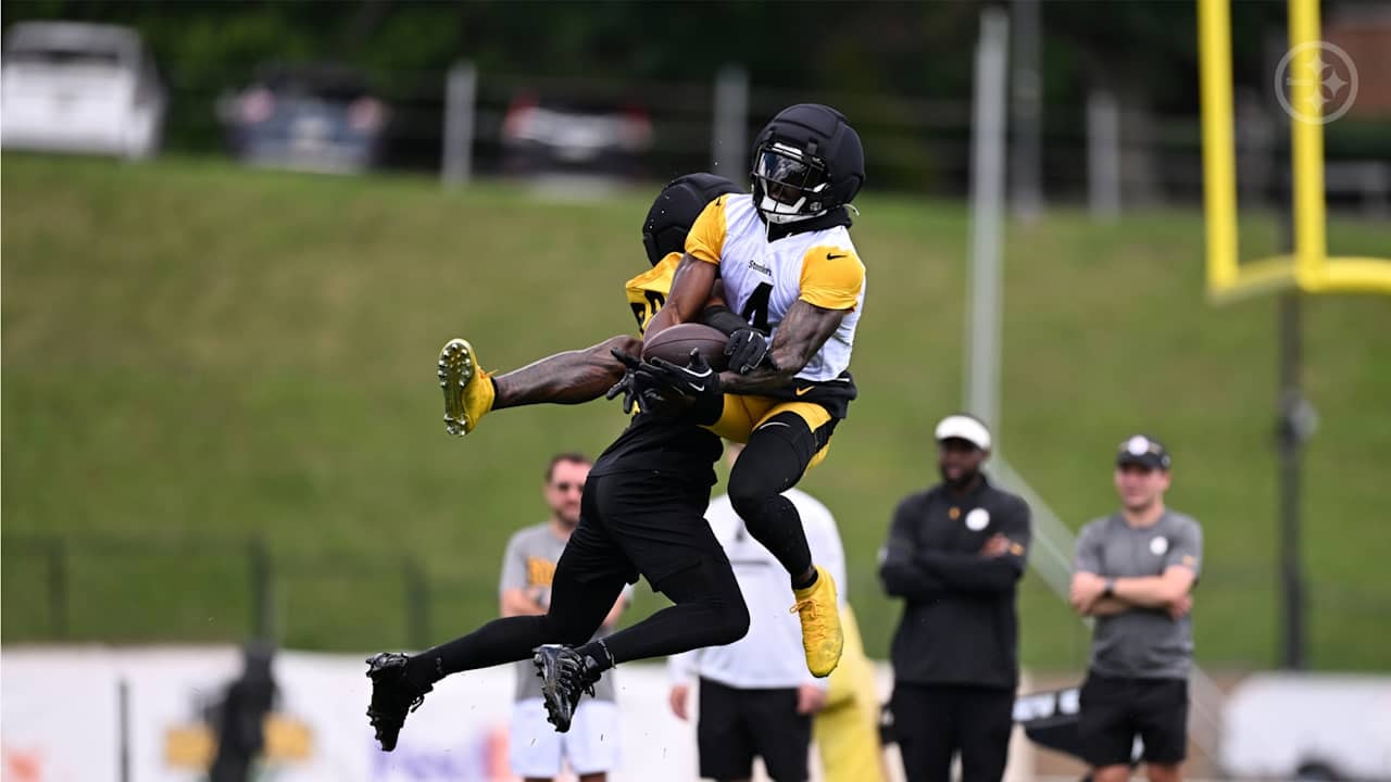 Steelers camp: McCarthy shows sharp ball skills in early receiver and corner drills