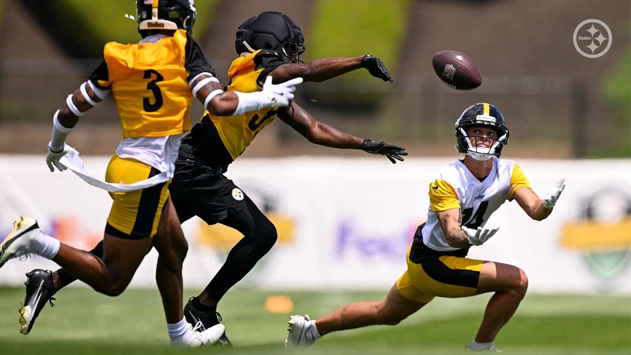 Four-Down Territory: Steelers build around an unselfish “Steeler Way” start