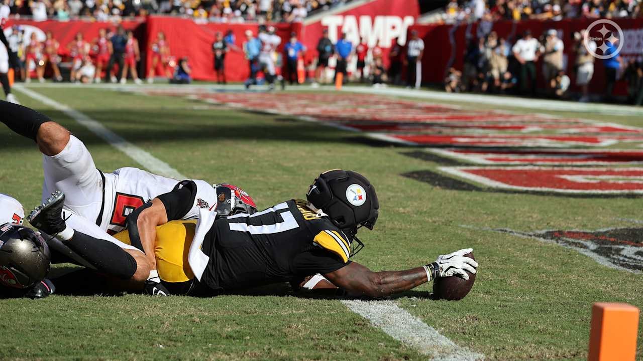 What stood out in the Steelers’ overtime win at Tampa Bay? Bernard’s breakout, Dean’s return moment, and Ramsey’s pass-rush finish