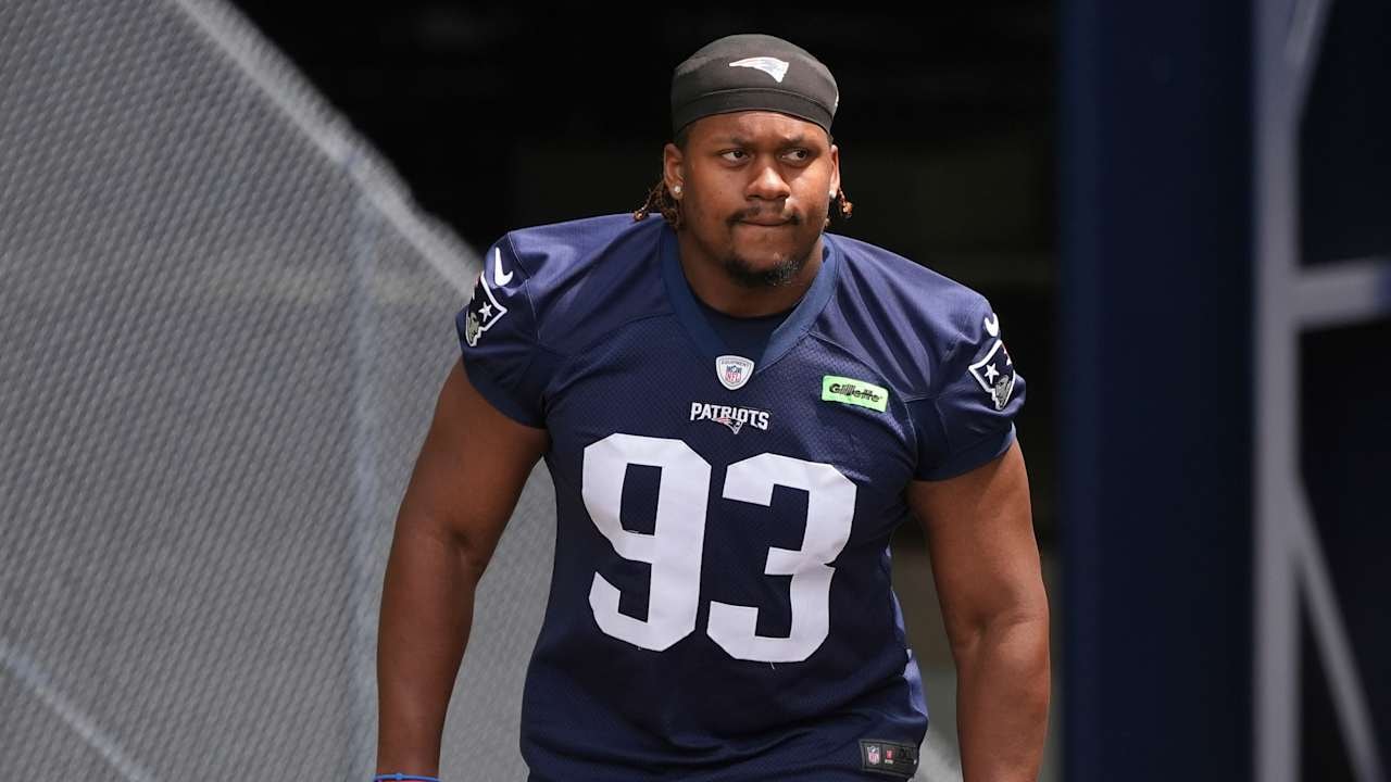 Vikings close offseason workouts by signing TE Marshall Lang and DL Jahvaree Ritzie, trimming roster