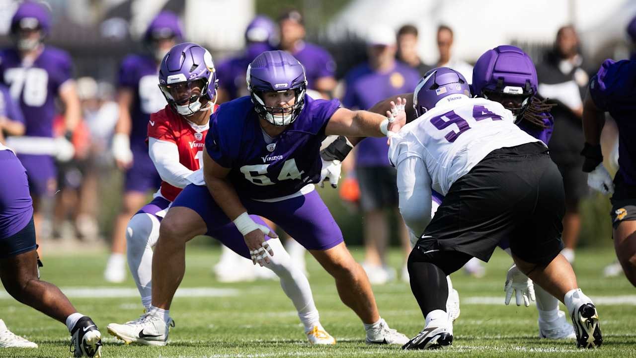 Lunchbreak: The Athletic’s 2026 quarterback tier rankings spotlight the Vikings, with a “seal of approval” at center
