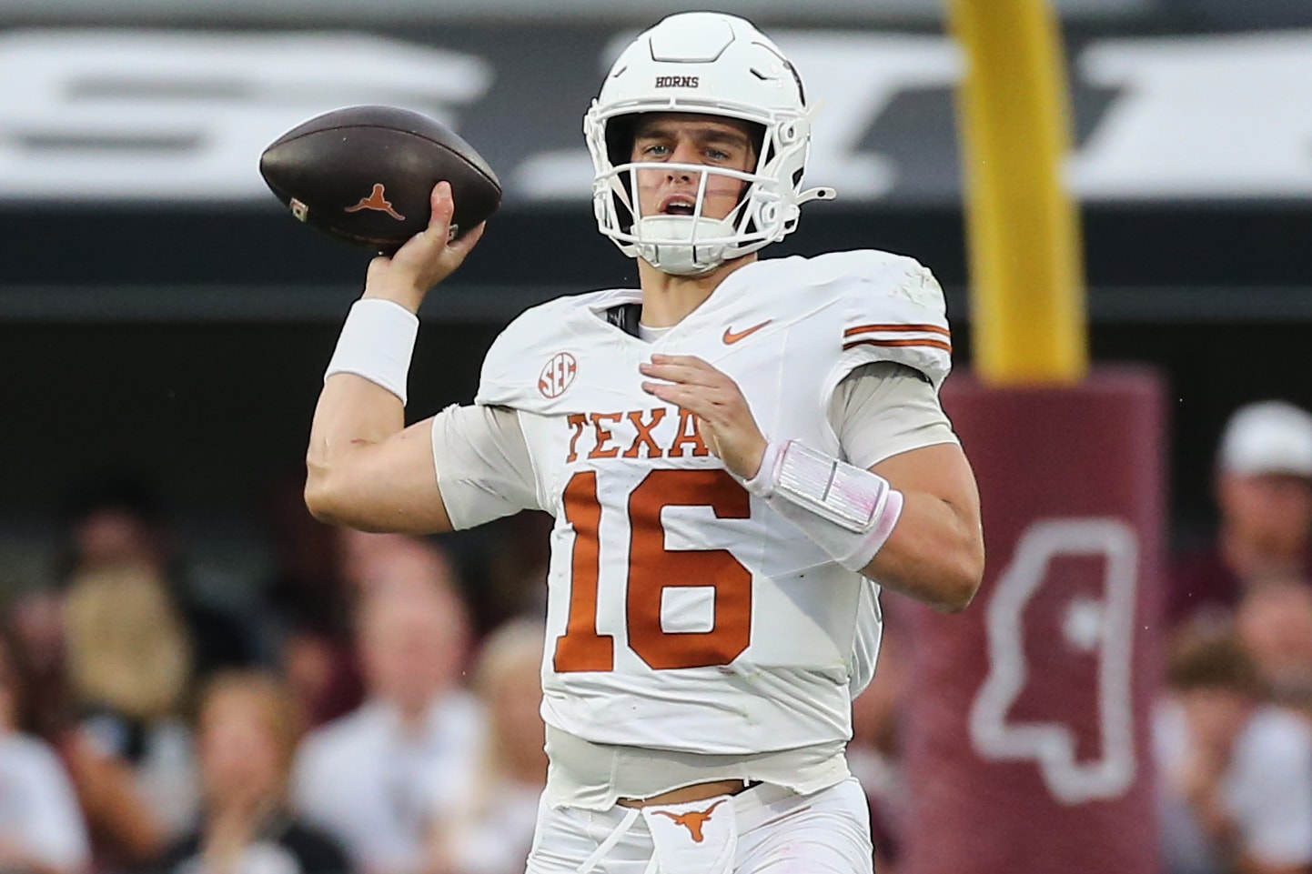 Arch Manning receives “round 1” NFL Draft grade as Texas QB enters the 2026 season