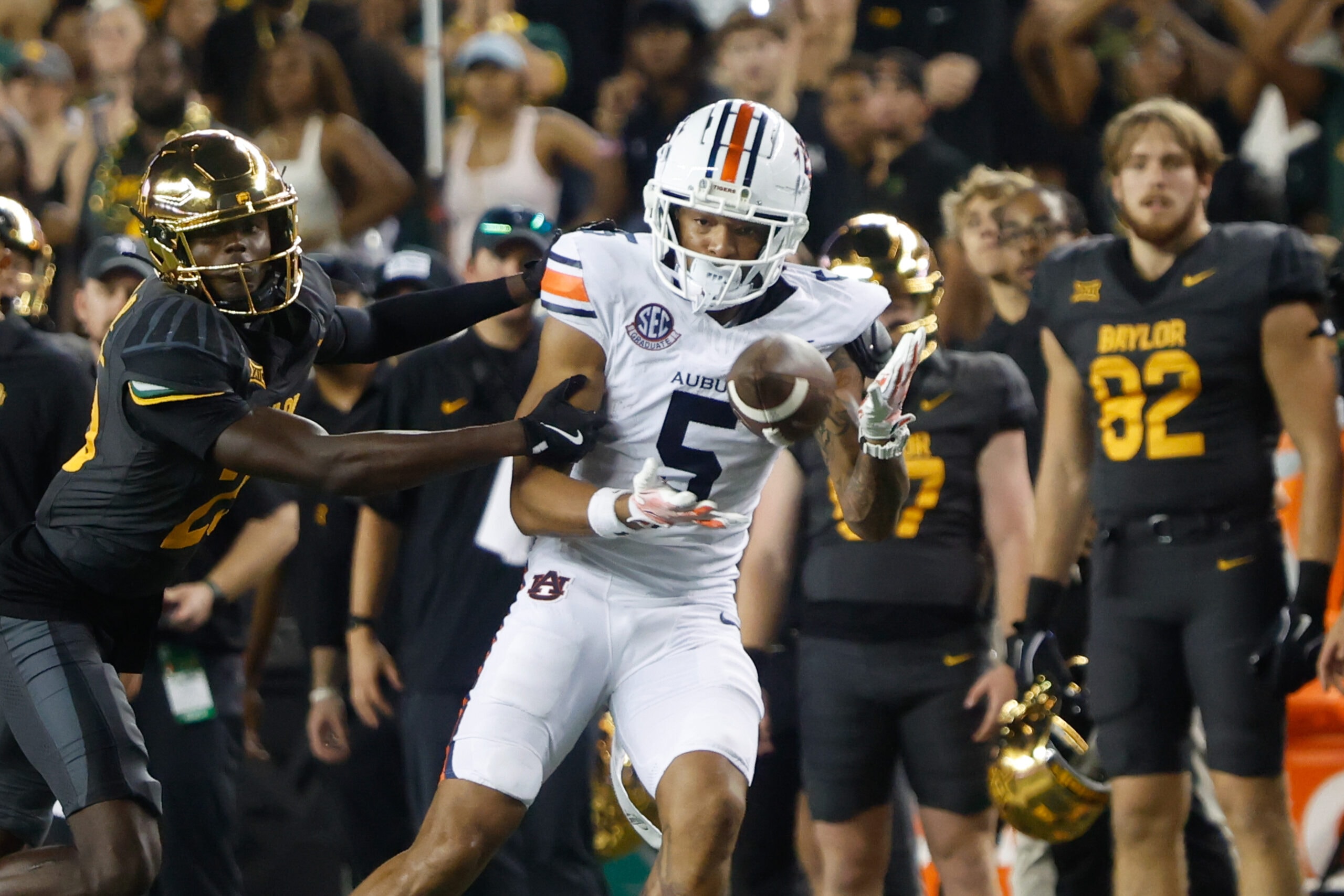 Early Week 1 college football betting lines are drawing skepticism from market watchers