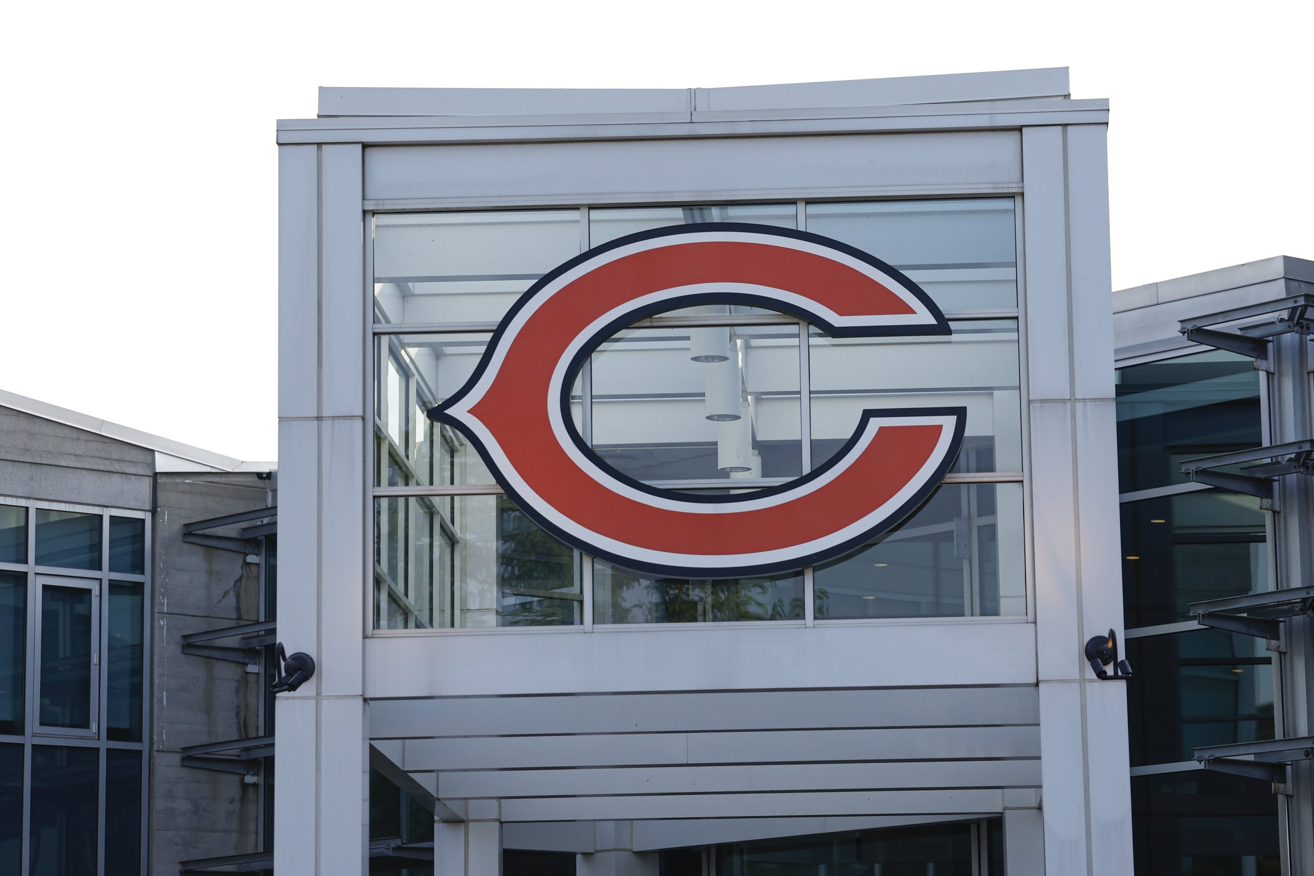 Reported: Chicago Bears waive a former Alabama offensive lineman, a top-10 NFL Draft pick