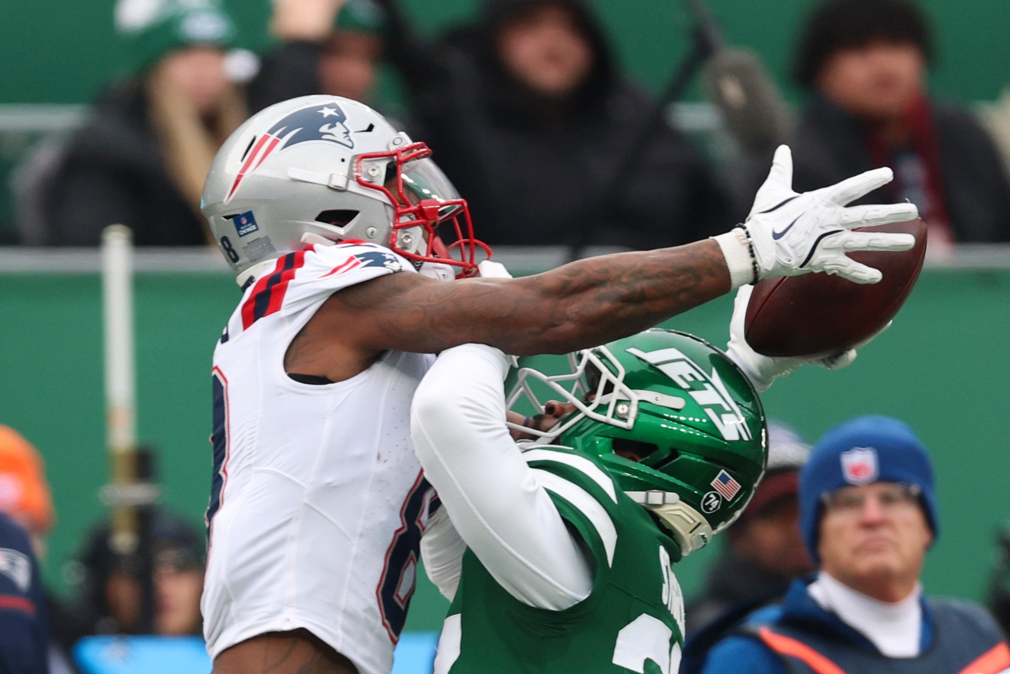 Jets and Buccaneers joint practice disrupted after cornerback Qwan’tez Stiggers collapses, hospitalized