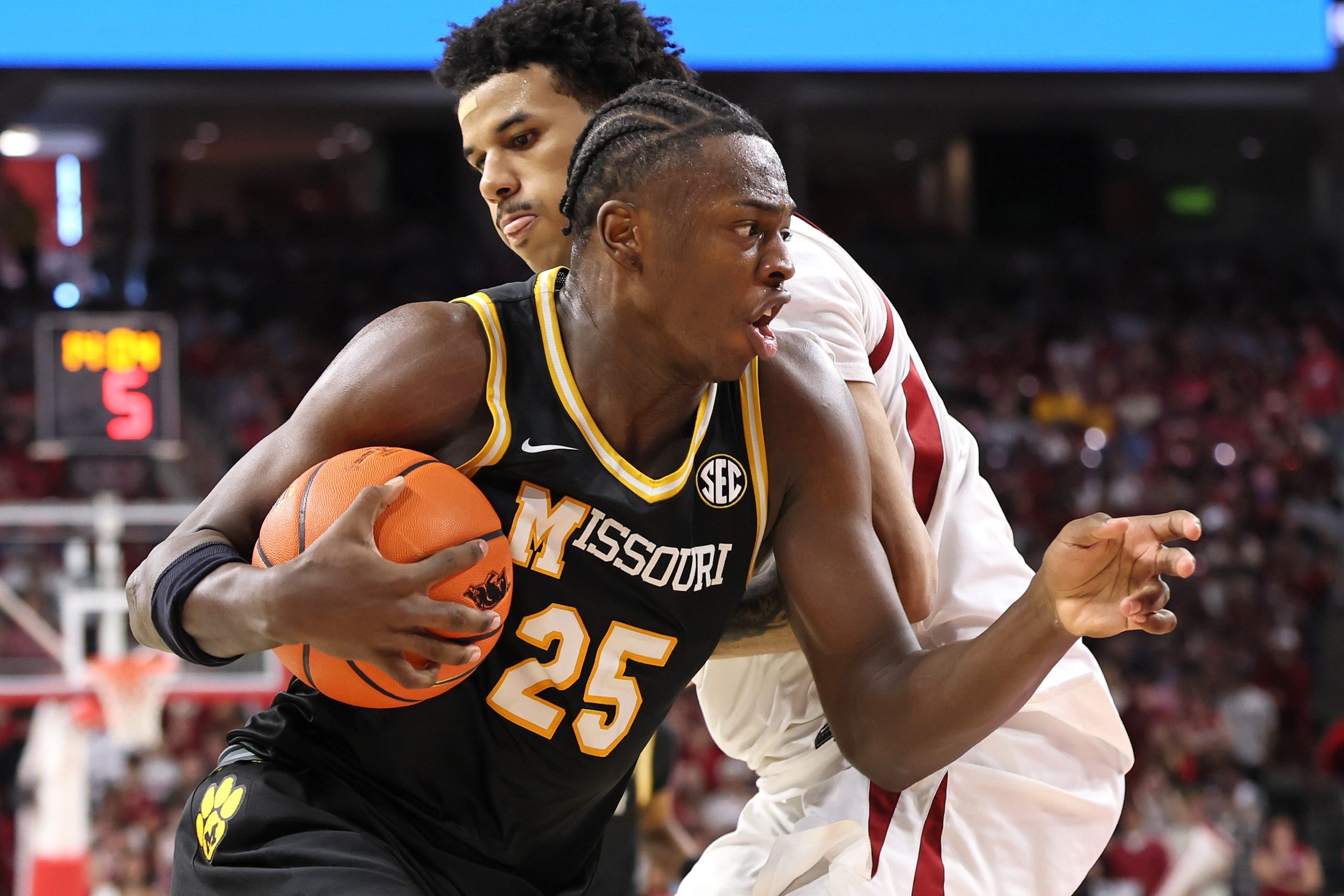 Mark Mitchell shuts down Kentucky transfer plan and will return to Mizzou for 2026-27