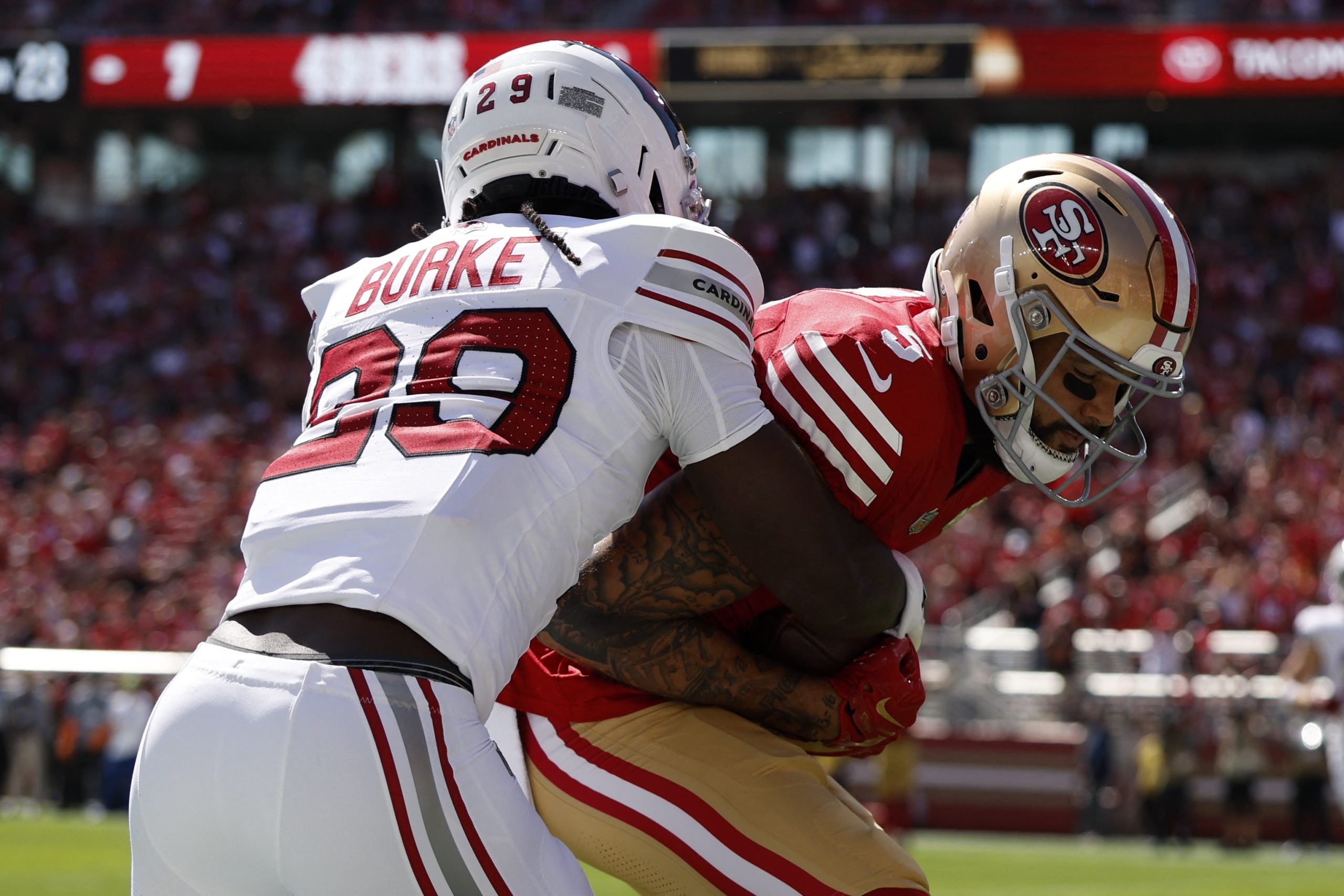 Mike Evans trolls Trevon Diggs during 49ers’ win over Seattle, turning an in-game argument into viral moment