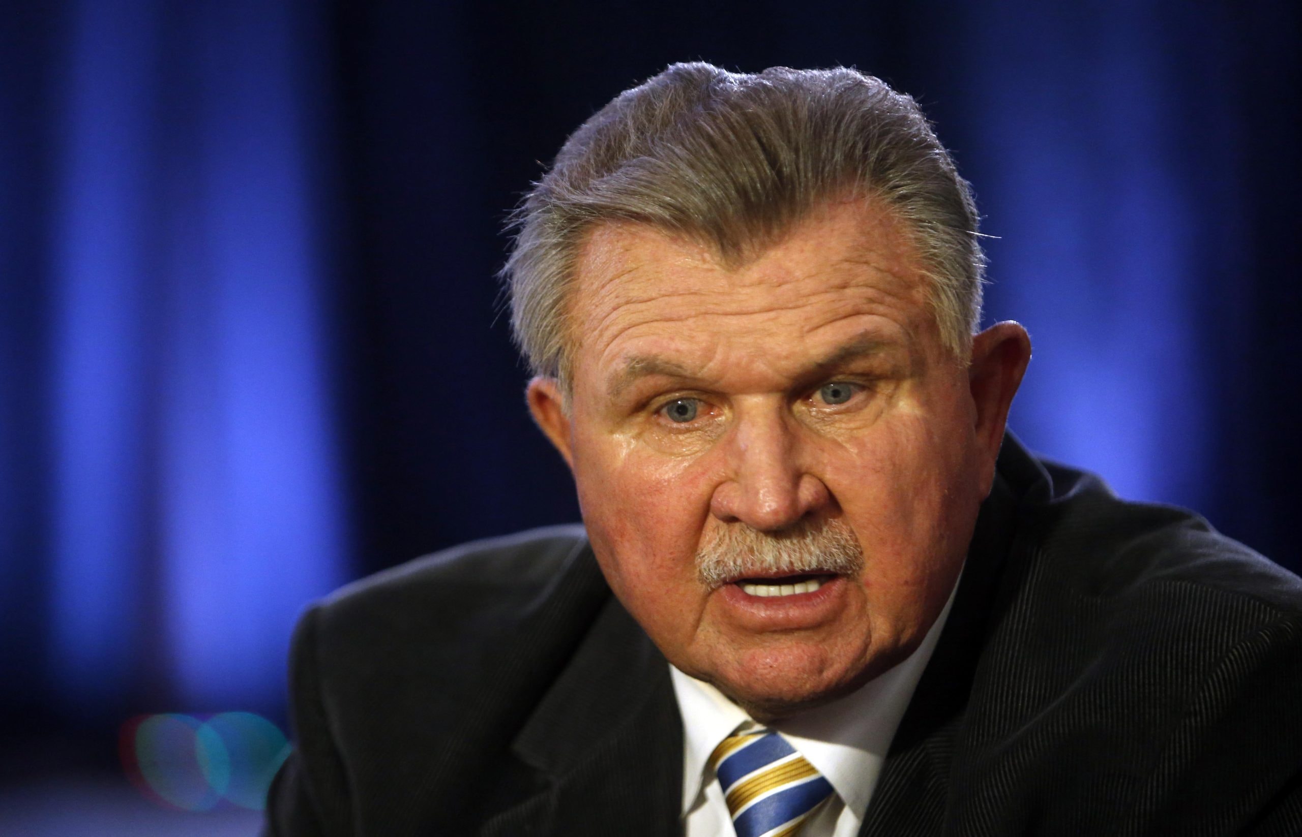 Mike Ditka, Hall of Fame player and coach, dies at 86